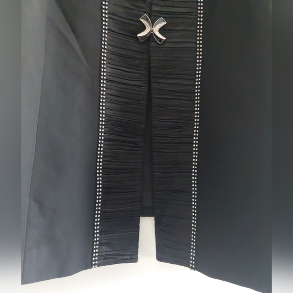 Moshita Couture Black Rhinestone Blazer Jeweled Closure 24W Wedding Formal - Picture 4 of 10